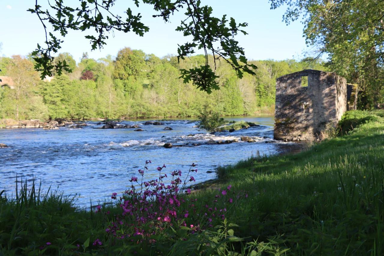 Manot Vacances - Gites En Bord De Vienne Екстер'єр фото