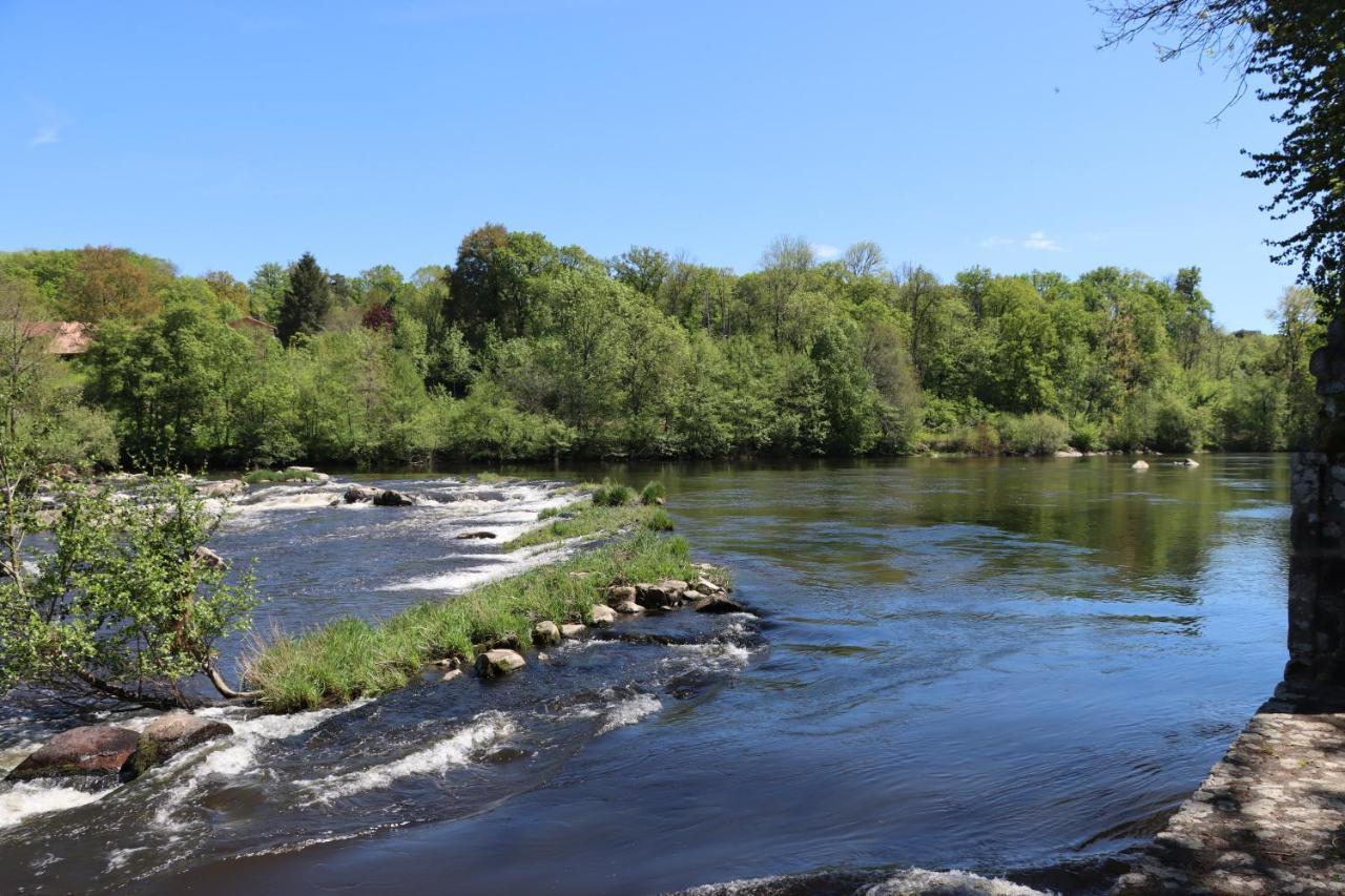 Manot Vacances - Gites En Bord De Vienne Екстер'єр фото